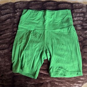 Aritzia TNA bike shorts